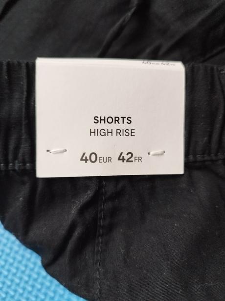 Dámske šortky 2 ks, c&a,40