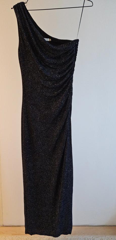 Spoločenské šaty, 40