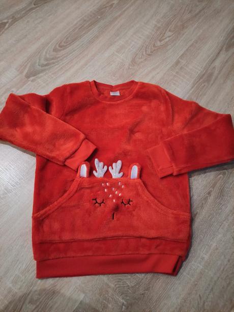 Vianočný pulóver, 134