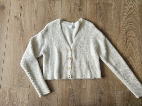 Chlpatý svetrík kardigán, bershka,36 / 38 / m / s
