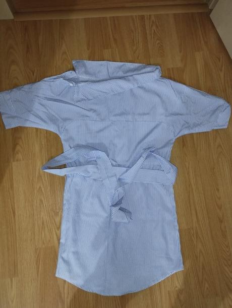 Len oprané košeľové šaty, s