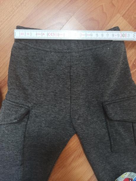 Kapsačove teplaky, 98