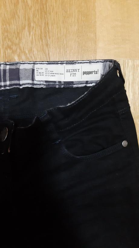 Dievčenské rifle, pepperts,158