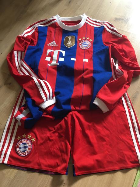 Dres + kratasy adidas, 