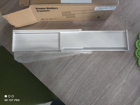 Oddelovac do zasuviek, 