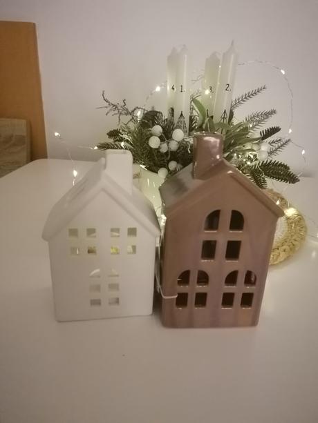 Hnedy domček+darček, 