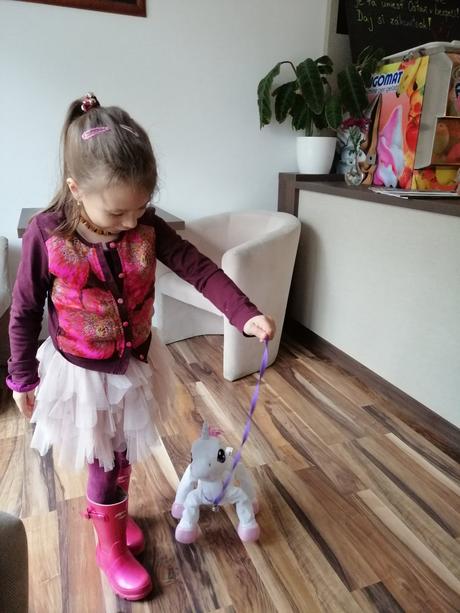 Kvetovy svetrík oilily, veľkosť 116, 5-6 rokov, 116