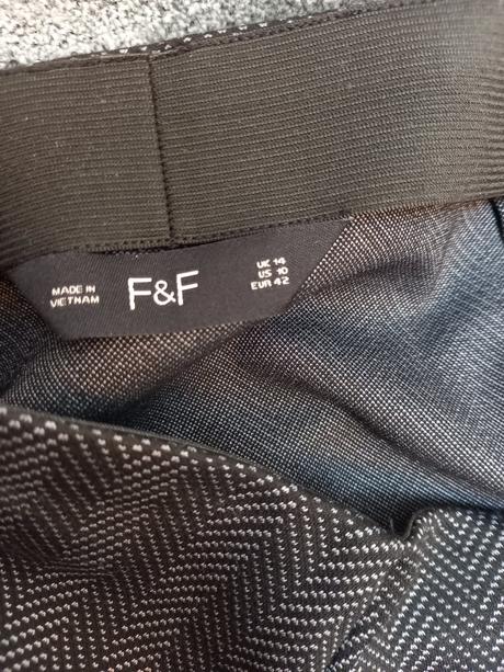 Tepla sukna v.42, f&f,42