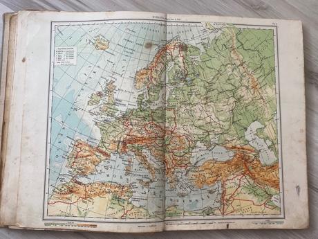 Stará prekrásna kniha soubor map 1946,,
