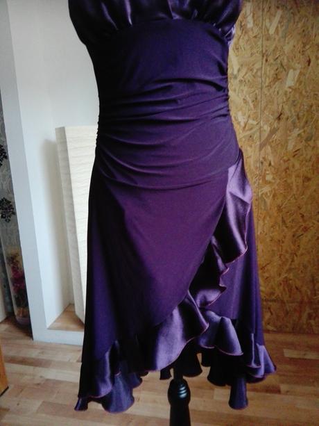 Spoločenské šaty, m