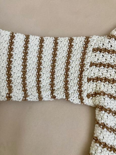 Háčkovaný sveter pulover, reserved,s