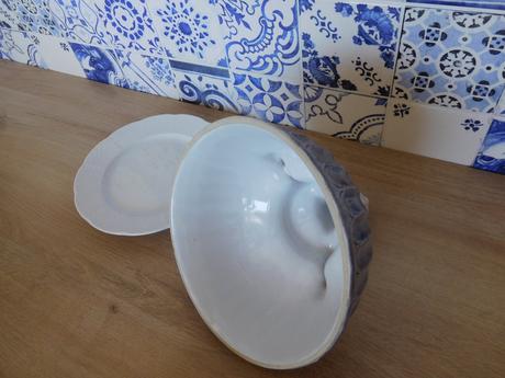 Gazdinká porcelánová-top top stav,, 