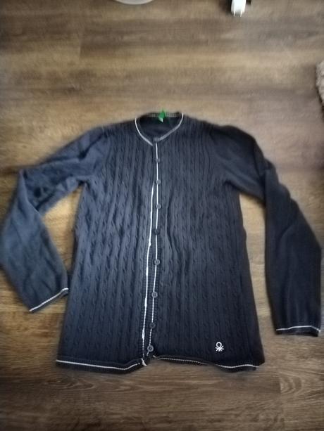 Pekný svetrík, benetton,140