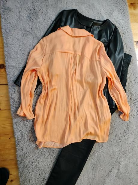 Blúzka m/l, stradivarius,40