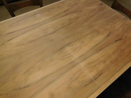 Stol jedálenský rozkladací +4 x stolička,, 