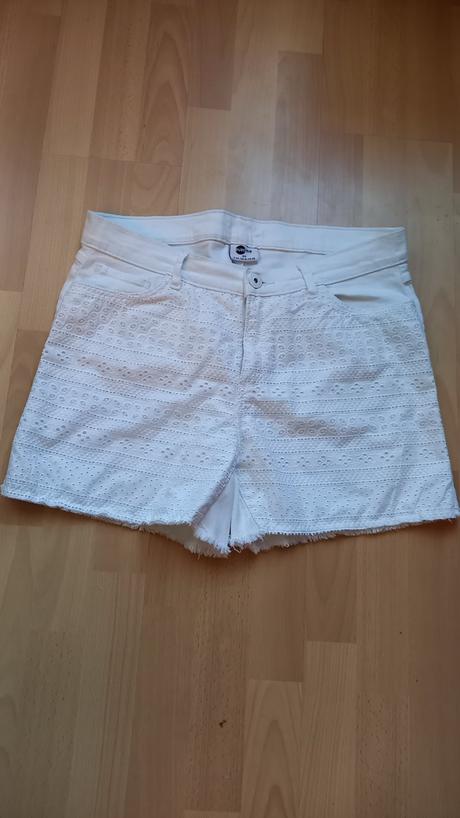 Šortky, takko,44