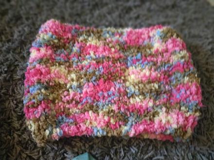 Ručne háčkovaný nákrčník - krásny bez poškodení, 98