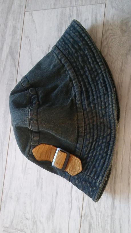 Riflový klobúk, 104