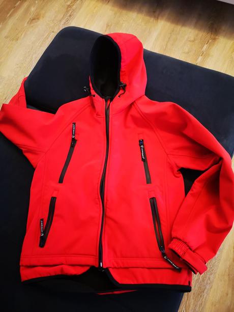 Softshellova bunda, s