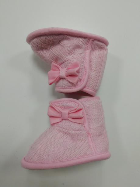 Ružové teplé pletené capačky / čižmy s mašľou, <17
