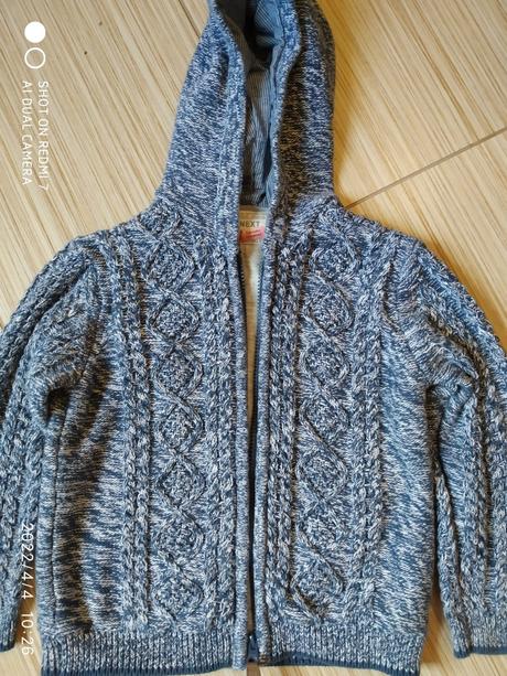 Sveter next, next,110