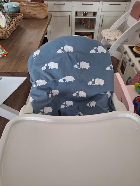 Detská stolička na krmenie, 