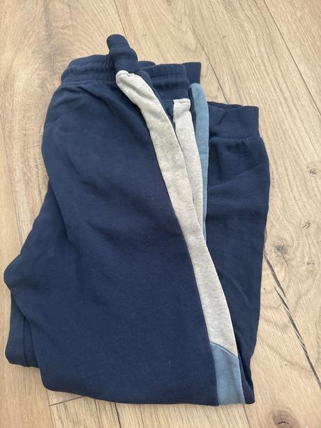 Teplaky h&m v.134, h&m,134