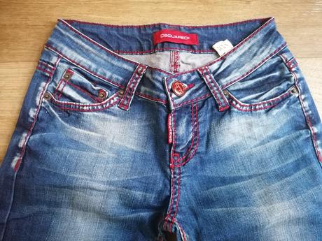 Rifle dsquared s červeným štepovaním, 24