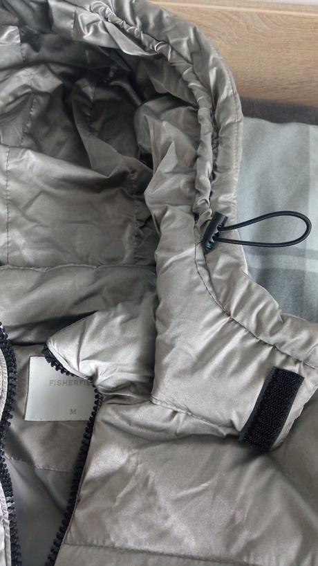 Strieborná matná bunda s kapucňou, m