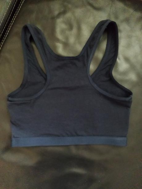 Športová podprsenka, 146