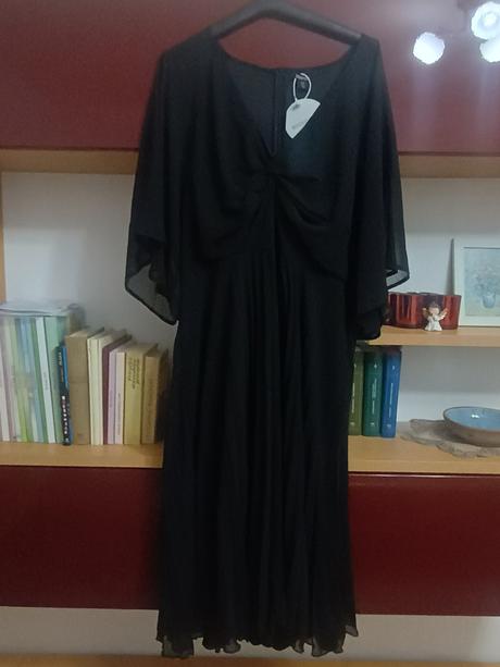 Príležitostné šaty, 50