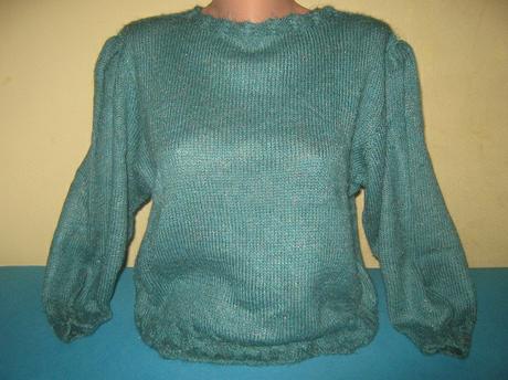 17  zelenotyrkysový pulovrik, l