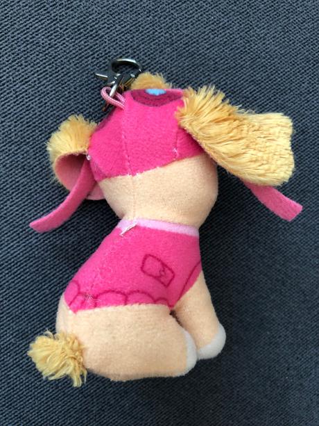 Plyšový prívesok skye,