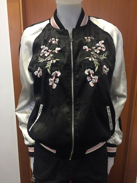 Obojstranná saténová dámska bombera, 