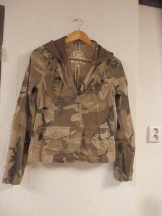 Kabatik maskacovy, m