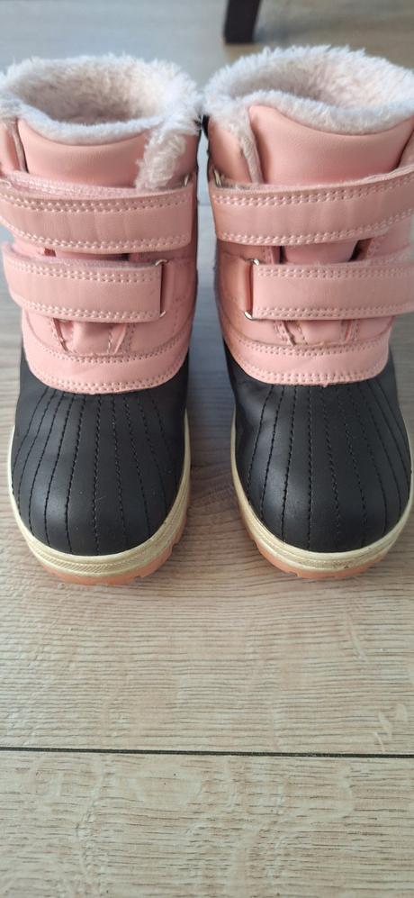 Snehulky, reserved,27