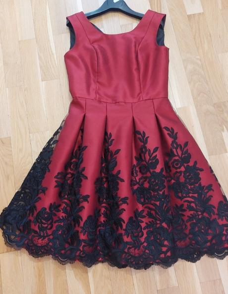 Šaty modello veľkosť 38-40, 38