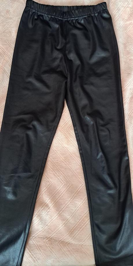 Koženkové nohavice, 128