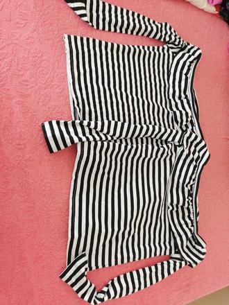 Pásikavé tričká, 146