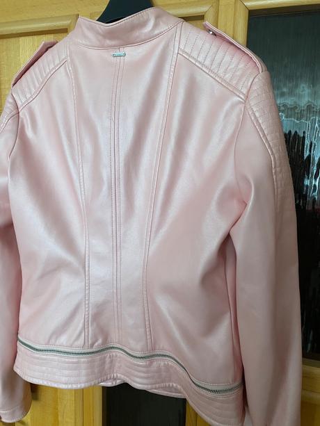 Guess bunda, guess,m