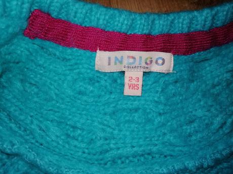 Pekný svetrík indigo, marks & spencer,98