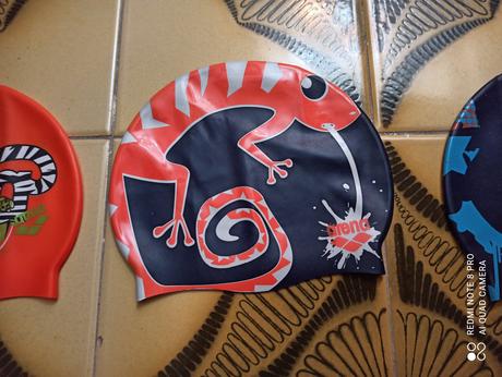 3 x detská plavecká ciapka,