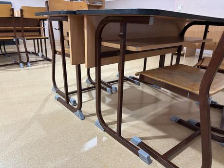 Školské lavice a stoličky, 