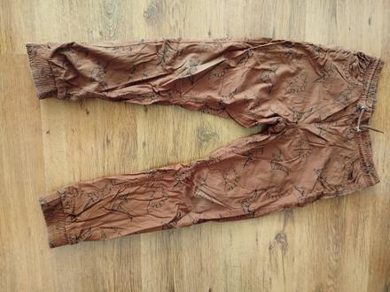 Nohavice s.134, sinsay,134
