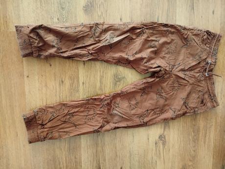 Nohavice s.134, sinsay,134