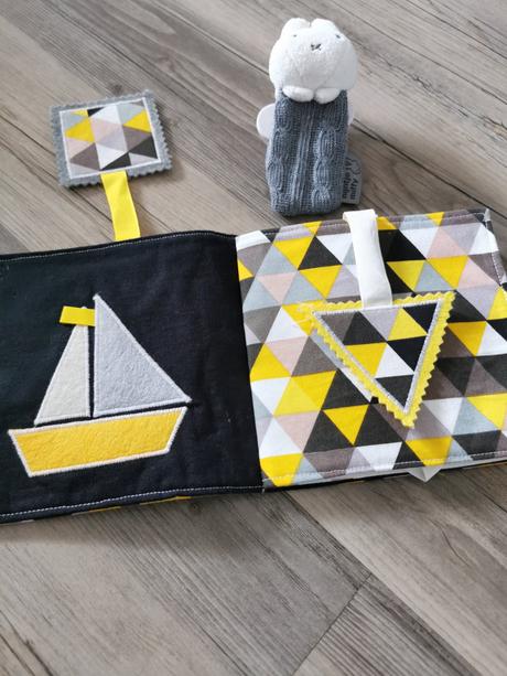 Soft book - trojuholníky, knižka od narodenia,