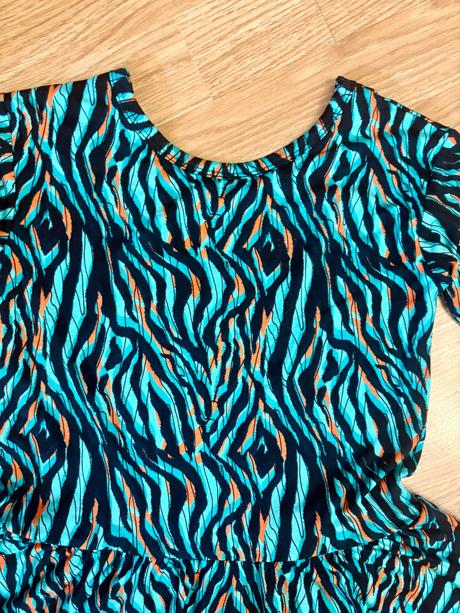 Tunika s volánom z usa 134, 134