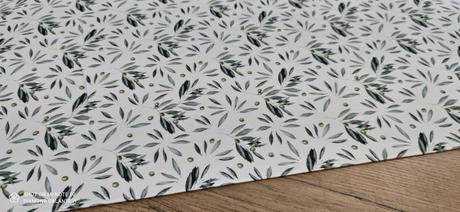 Bavlnená látka digitálna tlač - olivy- cena za 10,