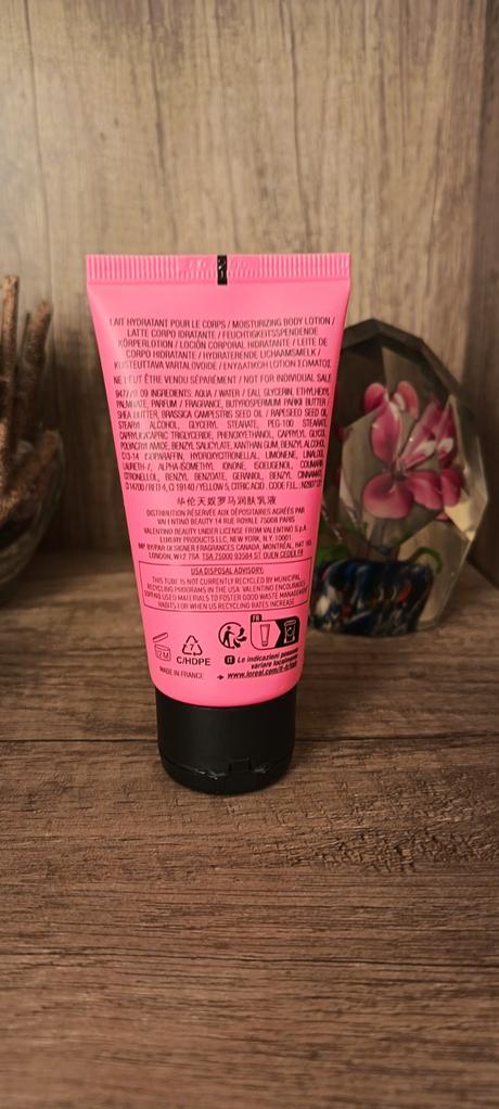 Valentino donna born in roma telove mlieko, 