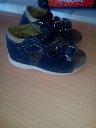 Darujem sandálky, 22